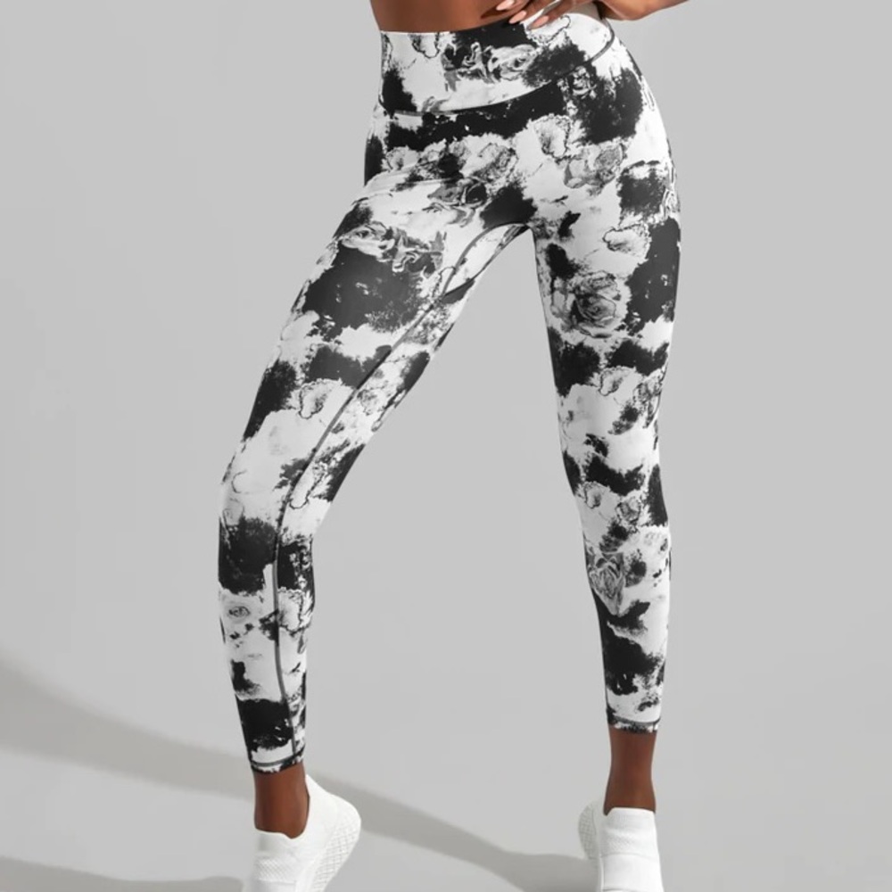 Buff Bunny Leggings